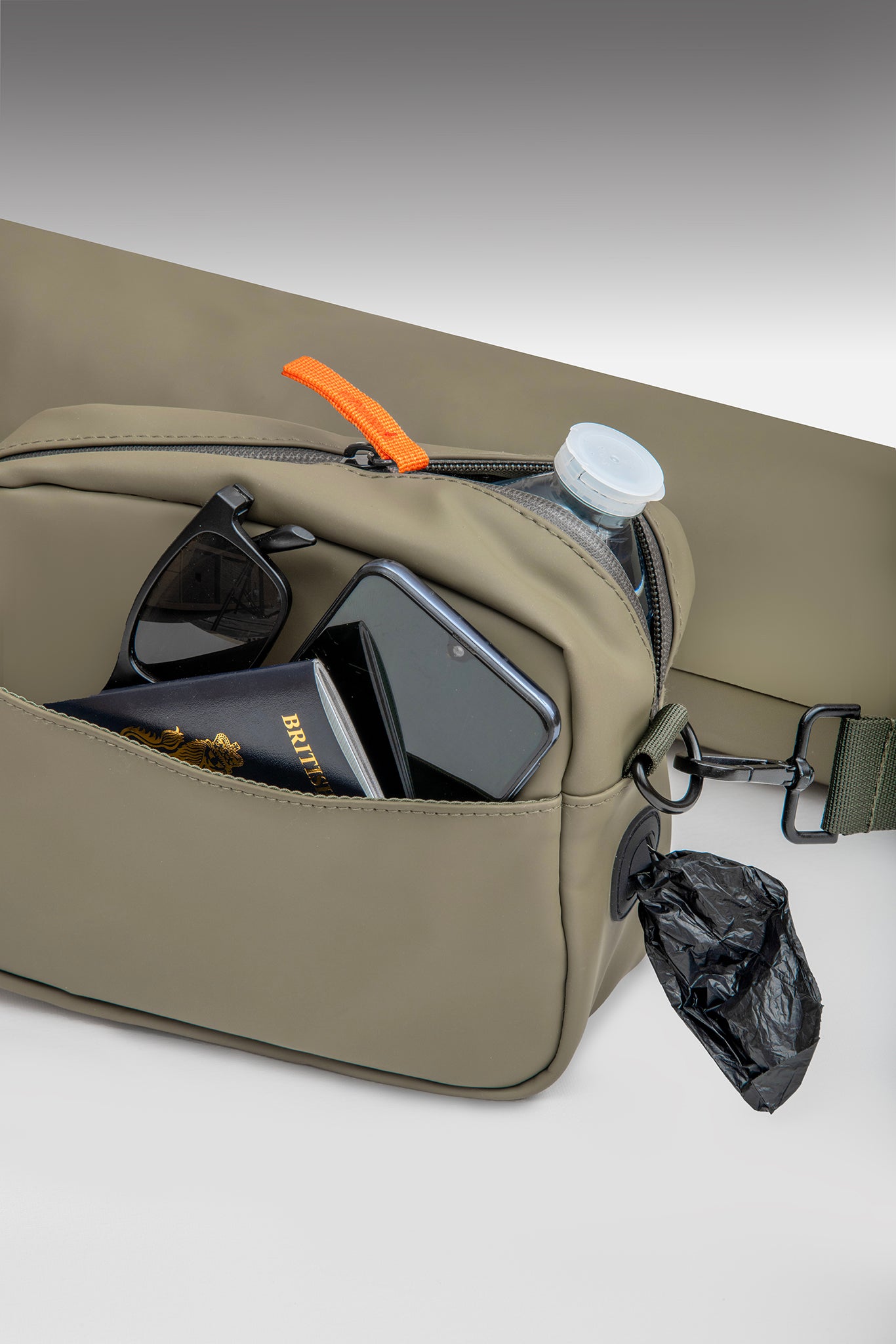 QUIVR Bag Olive